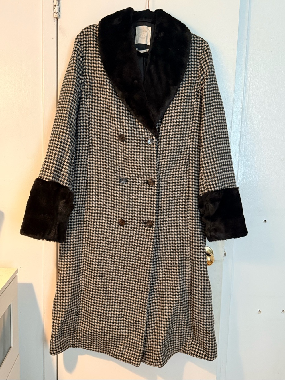 UO Vintage Houndstooth Double-Breasted Coat with Black Faux Fur Trim